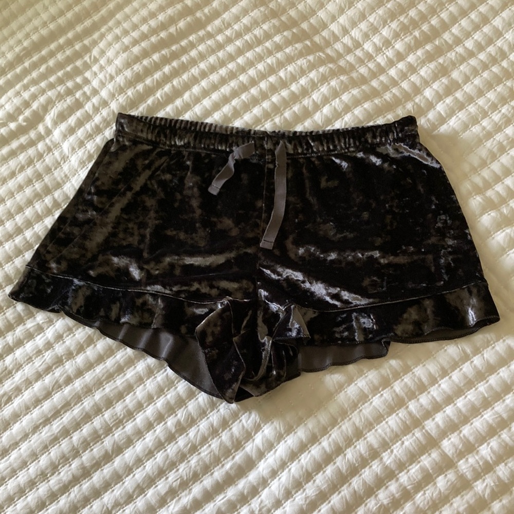 Victoria's Secret Velour Lounge Shorts
Small dark gray